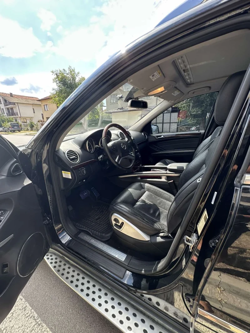 Mercedes-Benz GL 550, снимка 2 - Автомобили и джипове - 52192106