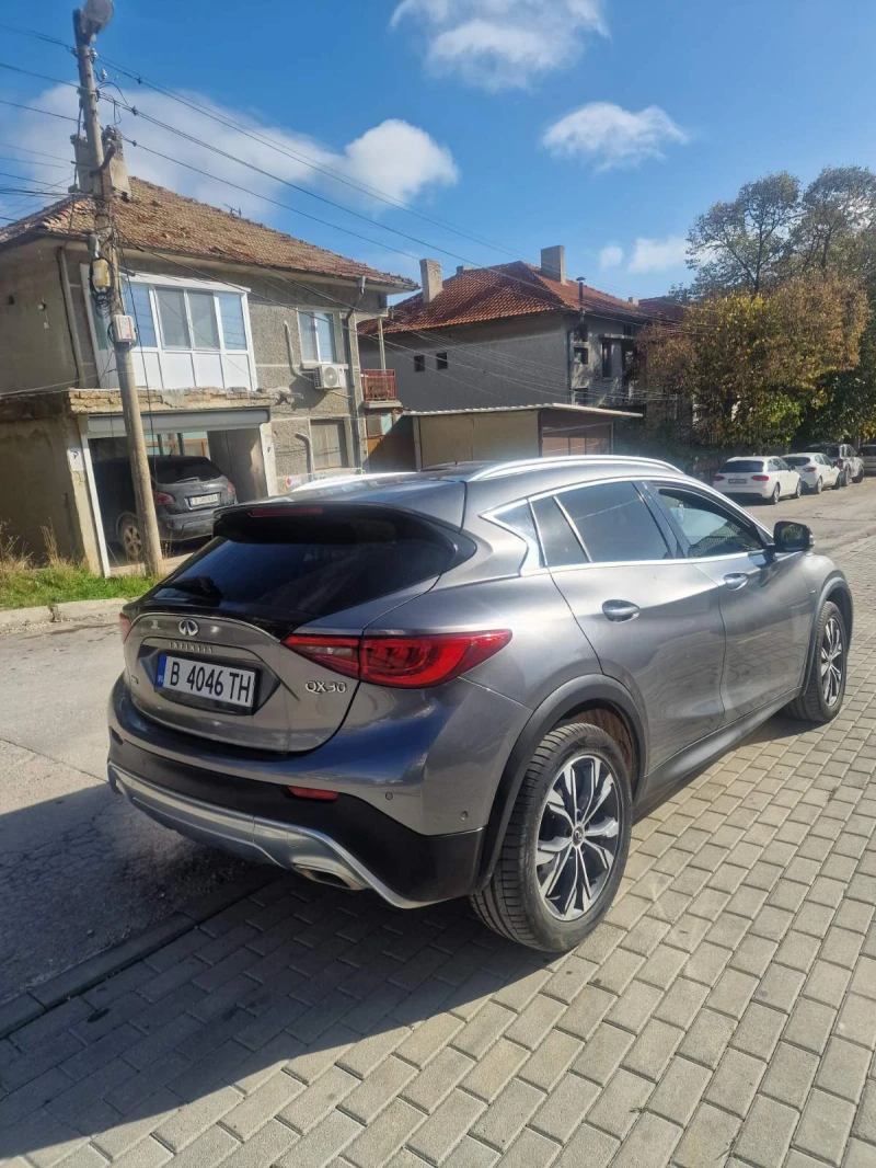 Infiniti QX30 2.2 AWD PREMIUM TECH/ FULL 4x4, снимка 13 - Автомобили и джипове - 52440237