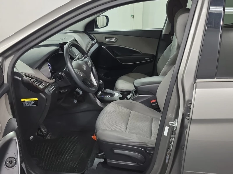 Hyundai Santa fe 2018 2.4L AWD * CARFAX * БЕЗ ПЪРВОНАЧАЛНА ВНОСКА, снимка 8 - Автомобили и джипове - 52691529