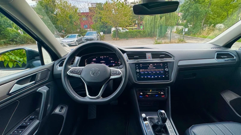 VW Tiguan, снимка 11 - Автомобили и джипове - 53009976