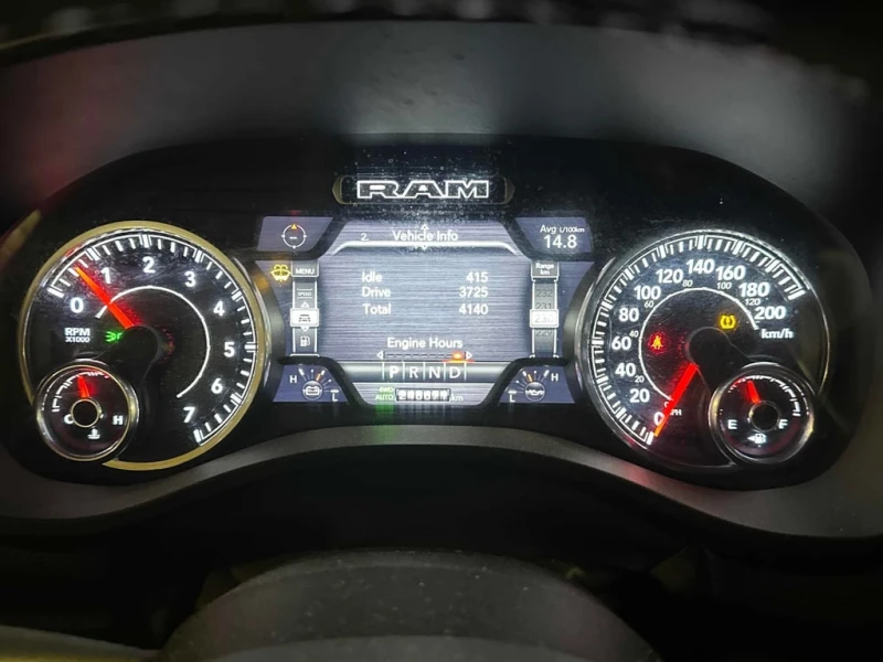 Dodge RAM 1500 * Sport * CARFAX * БЕЗ ПЪРВОНАЧАЛНА ВНОСКА, снимка 8 - Автомобили и джипове - 53339161