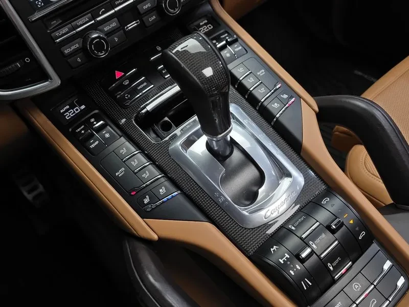 Porsche Cayenne 4.8 Gts 958, снимка 7 - Автомобили и джипове - 56358894
