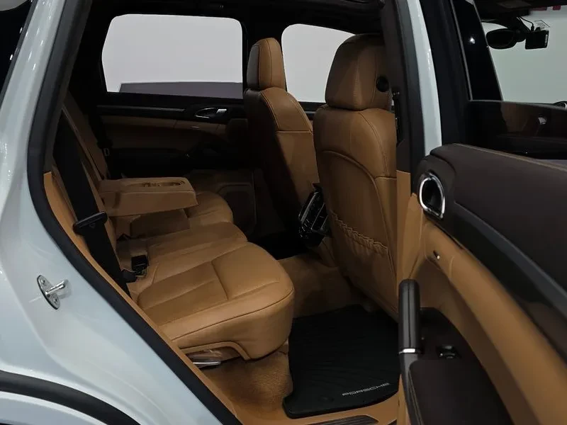 Porsche Cayenne 4.8 Gts 958, снимка 9 - Автомобили и джипове - 56358894