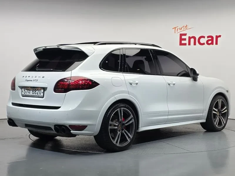 Porsche Cayenne 4.8 Gts 958, снимка 2 - Автомобили и джипове - 56358894