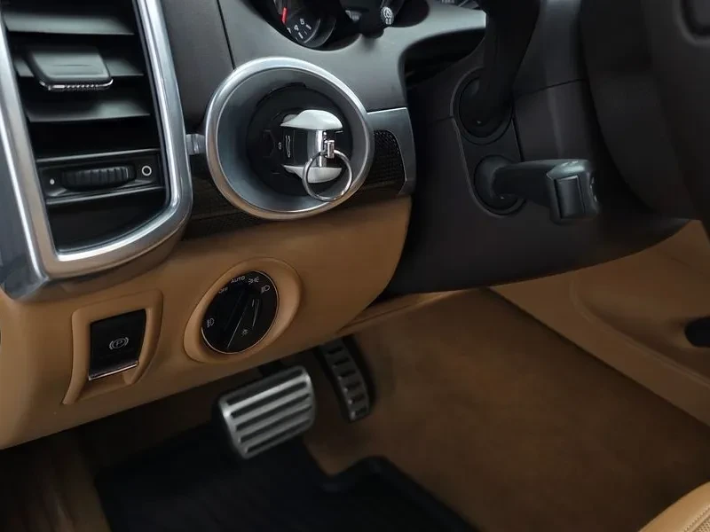 Porsche Cayenne 4.8 Gts 958, снимка 11 - Автомобили и джипове - 56358894