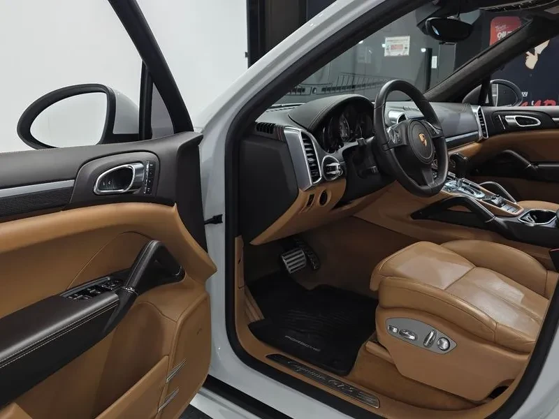 Porsche Cayenne 4.8 Gts 958, снимка 8 - Автомобили и джипове - 56358894