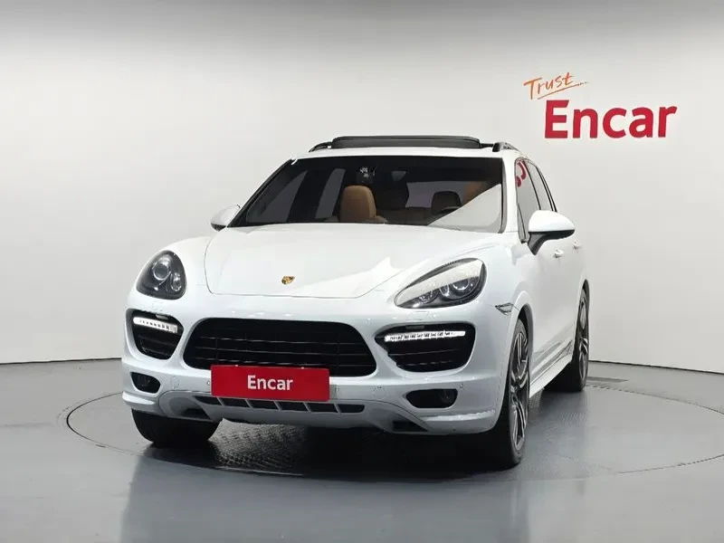 Porsche Cayenne 4.8 Gts 958, снимка 3 - Автомобили и джипове - 56358894