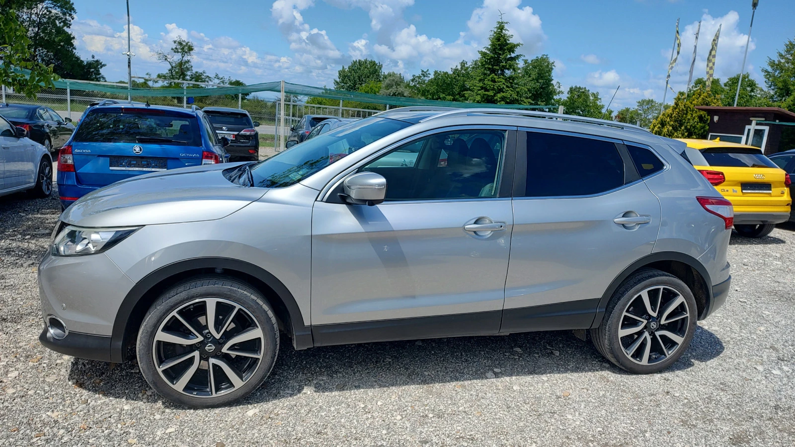 Nissan Qashqai 1.6DCI/360Camera/Panorama/Keyless  - изображение 2