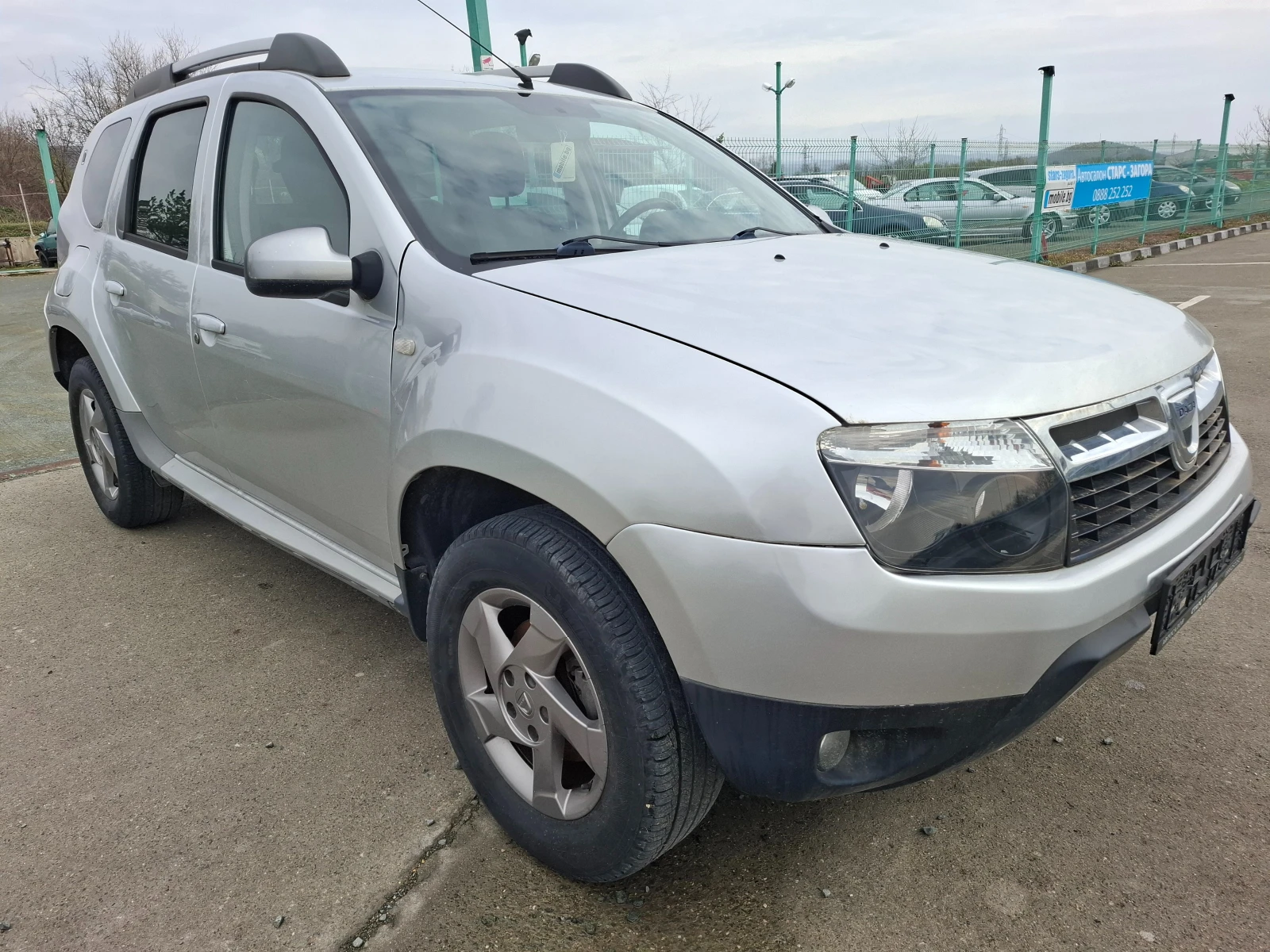 Dacia Duster 1, 6i Италия | Mobile.bg — изображение 1