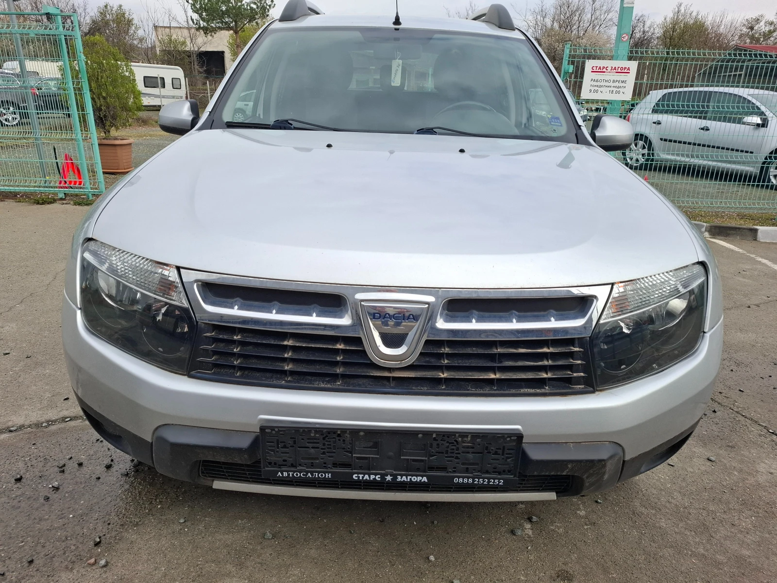 Dacia Duster 1, 6i Италия - изображение 2