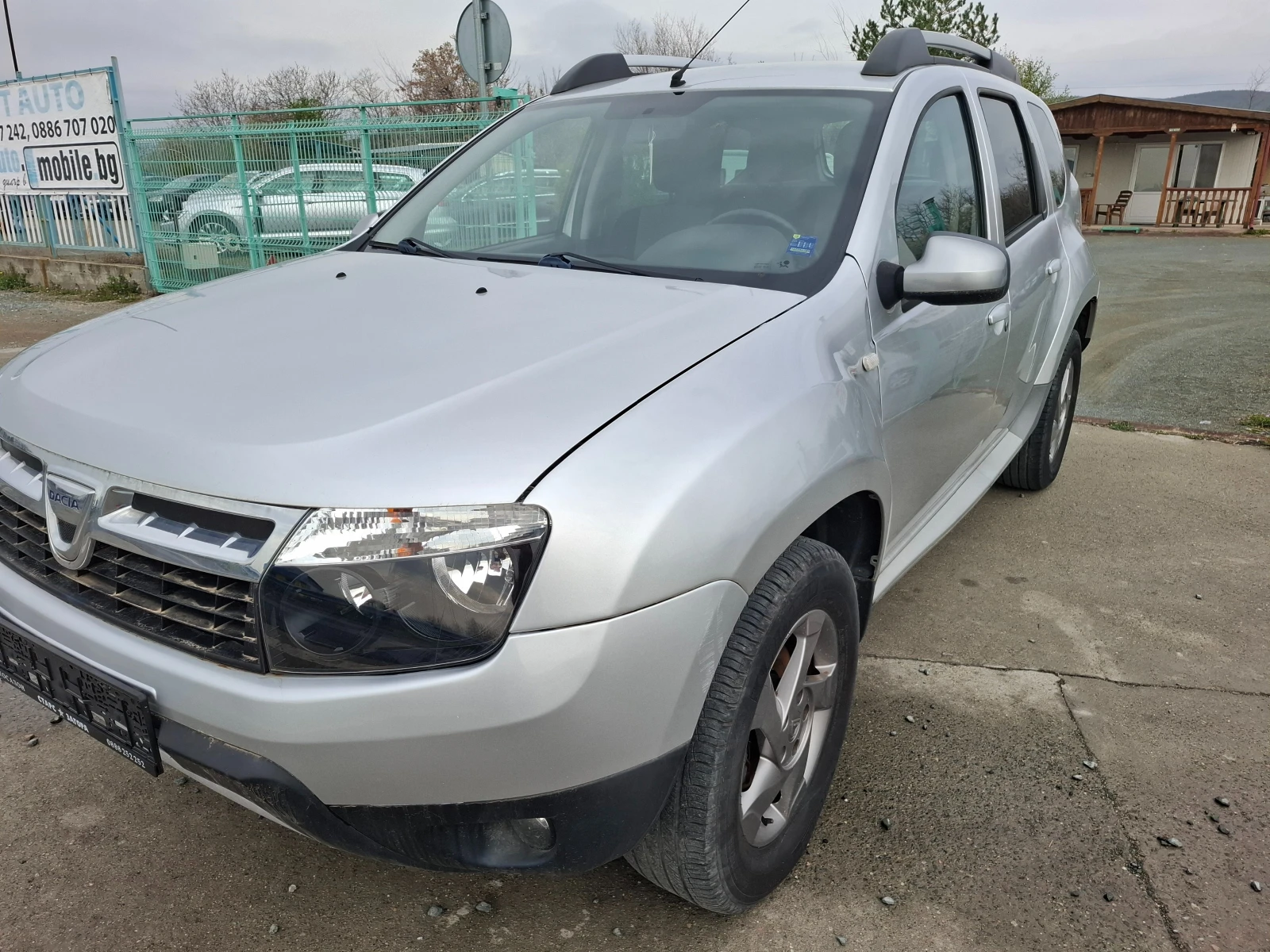 Dacia Duster 1, 6i Италия - изображение 3