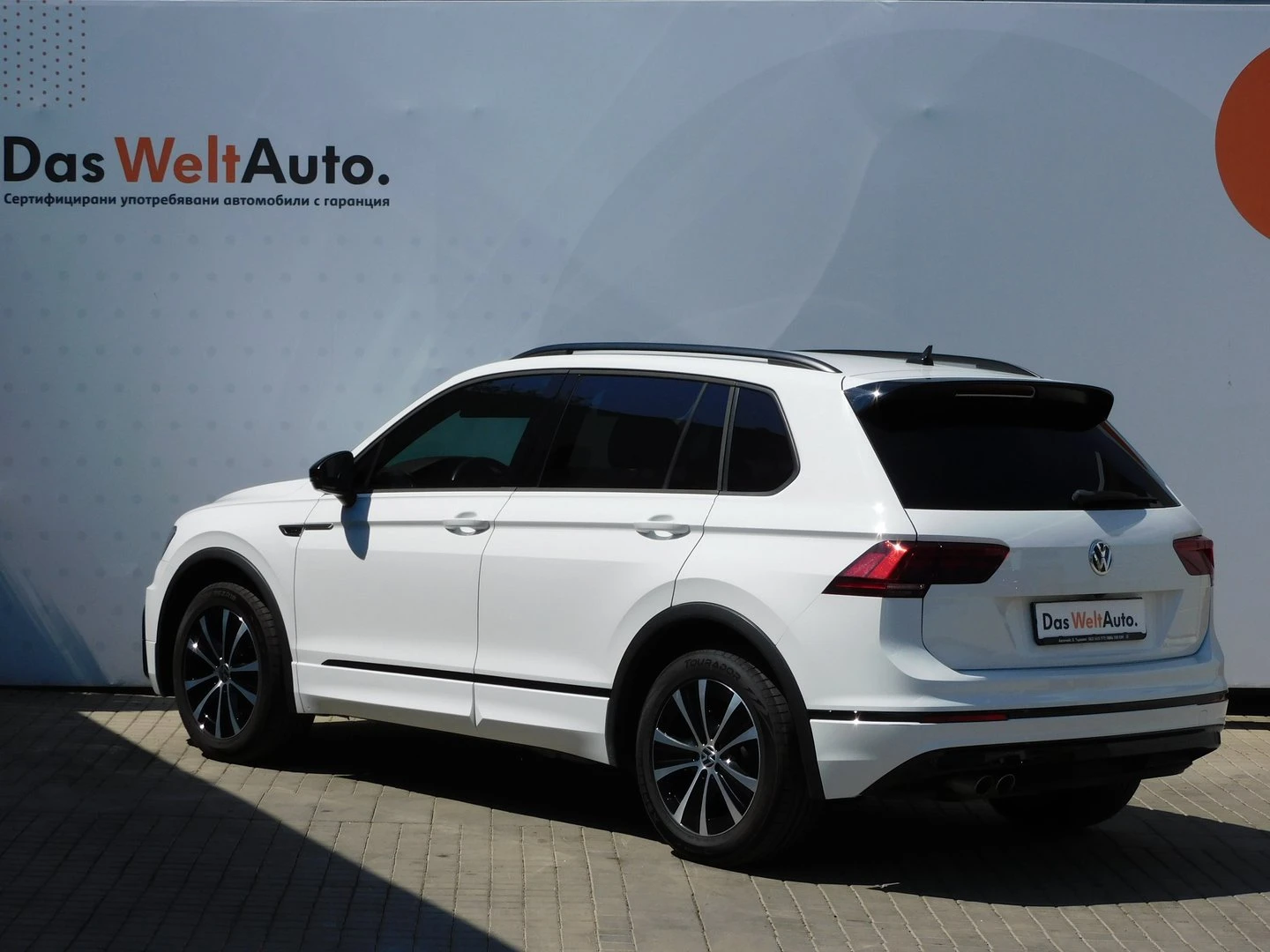 VW Tiguan Highline 2.0TDI 4MOTION BMT | Mobile.bg — изображение 4