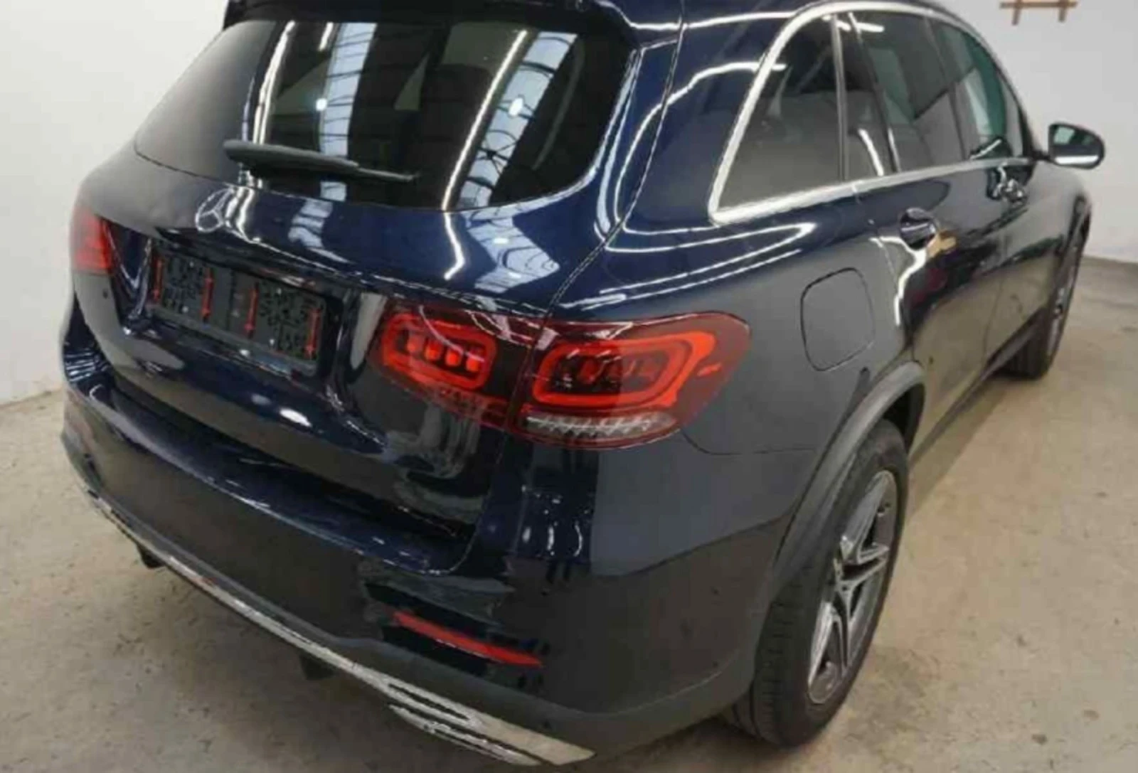 Mercedes-Benz GLC 220 d 4 Matic.AMG.143KW.KAMERA.NAVI.LED - изображение 2