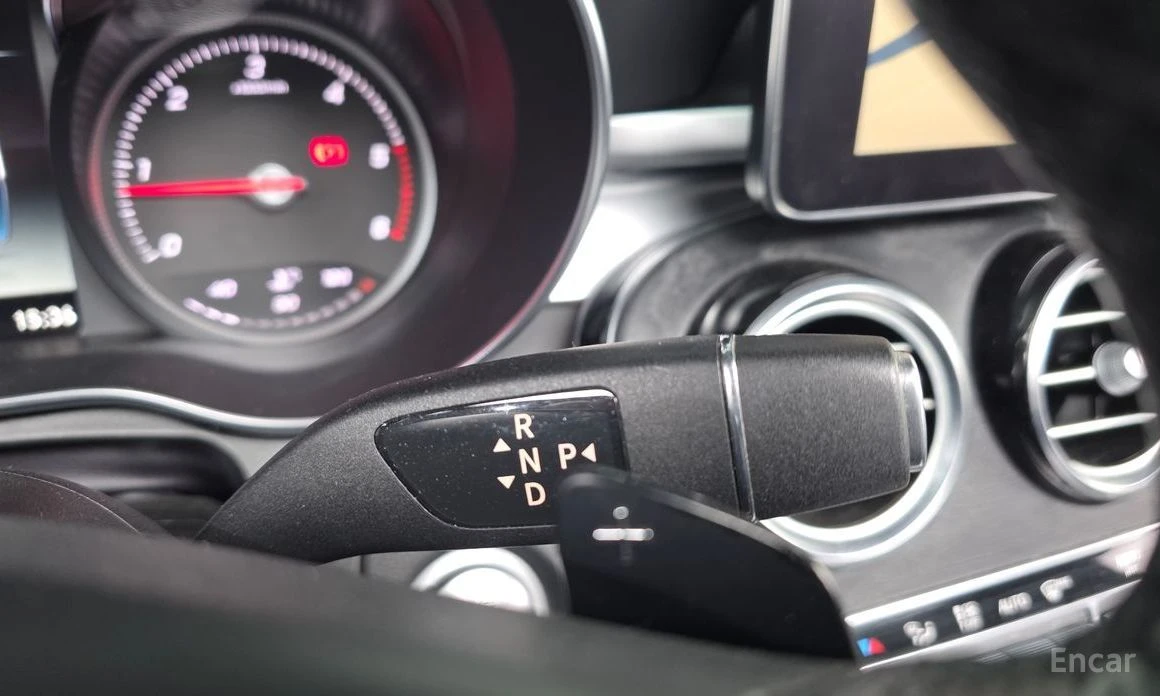 Mercedes-Benz GLC 250, снимка 9 - Автомобили и джипове - 54116835