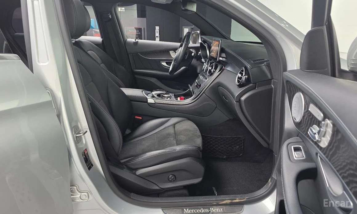 Mercedes-Benz GLC 250, снимка 11 - Автомобили и джипове - 54116835