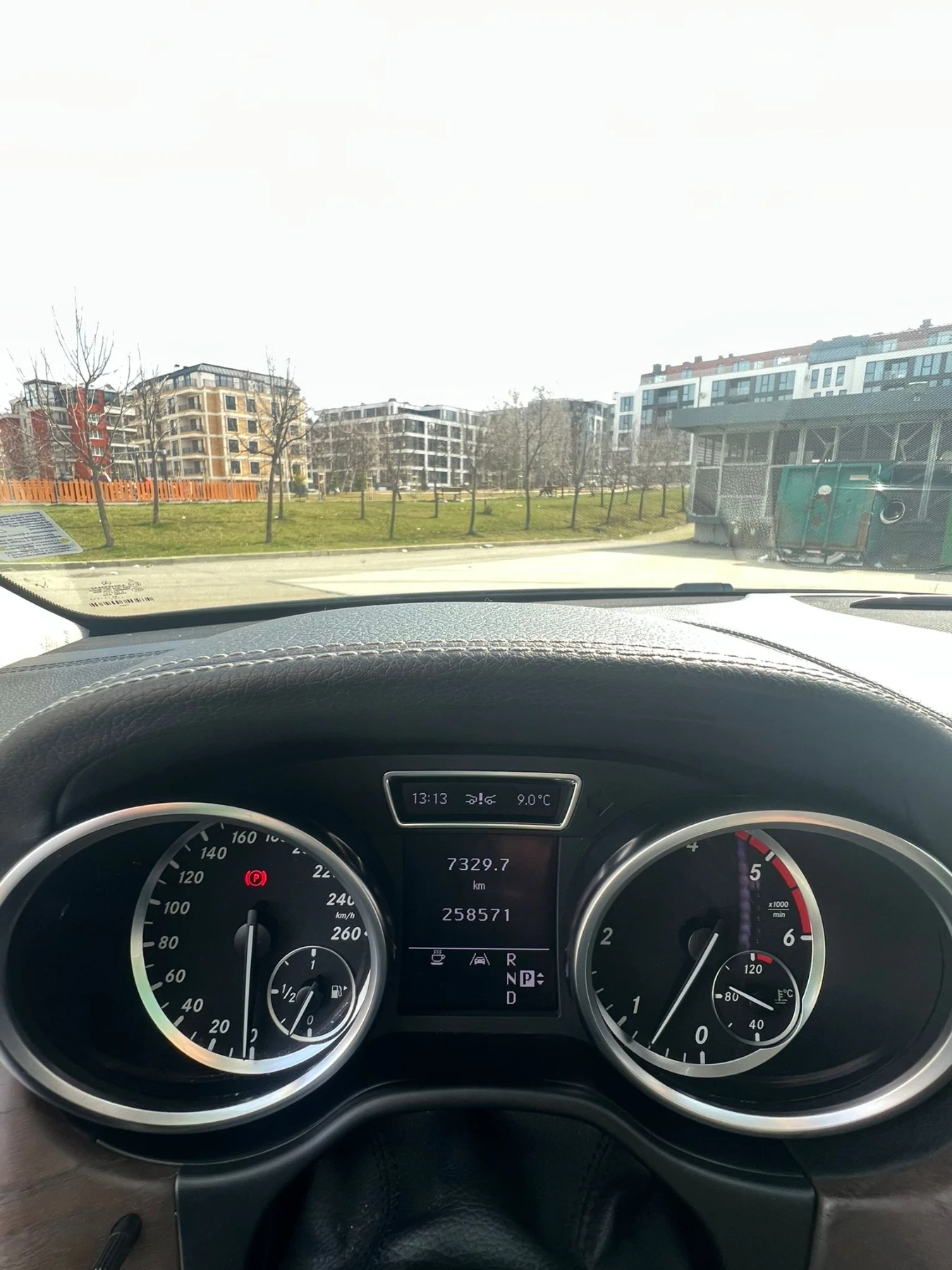 Mercedes-Benz ML 350 Bluetech / Autoparking, снимка 6 - Автомобили и джипове - 54259747