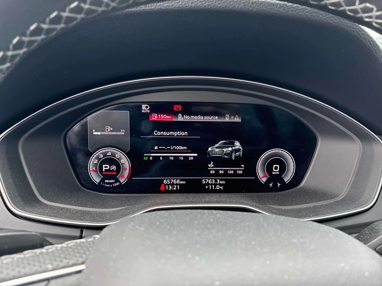 Audi Q5 Progressiv/ПАНОРАМА/ДИСТРОНИК/ГУМИ+ ДЖАНТИ , снимка 8 - Автомобили и джипове - 54372616
