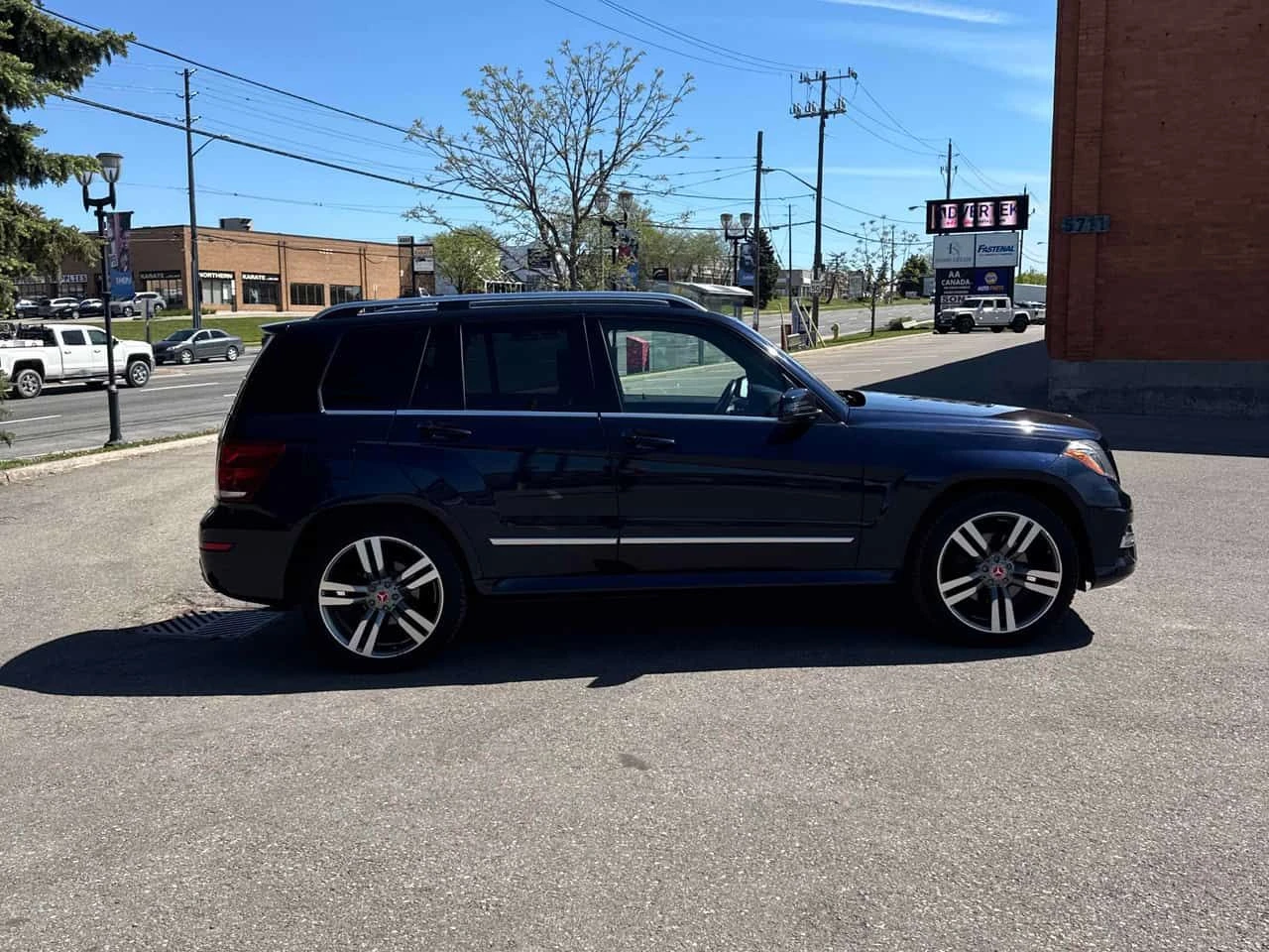 Mercedes-Benz GLK * 250 BlueTEC * АВТОКРЕДИТ БЕЗ ПЪРВОНАЧАЛНА ВНОСКА, снимка 4 - Автомобили и джипове - 54635467