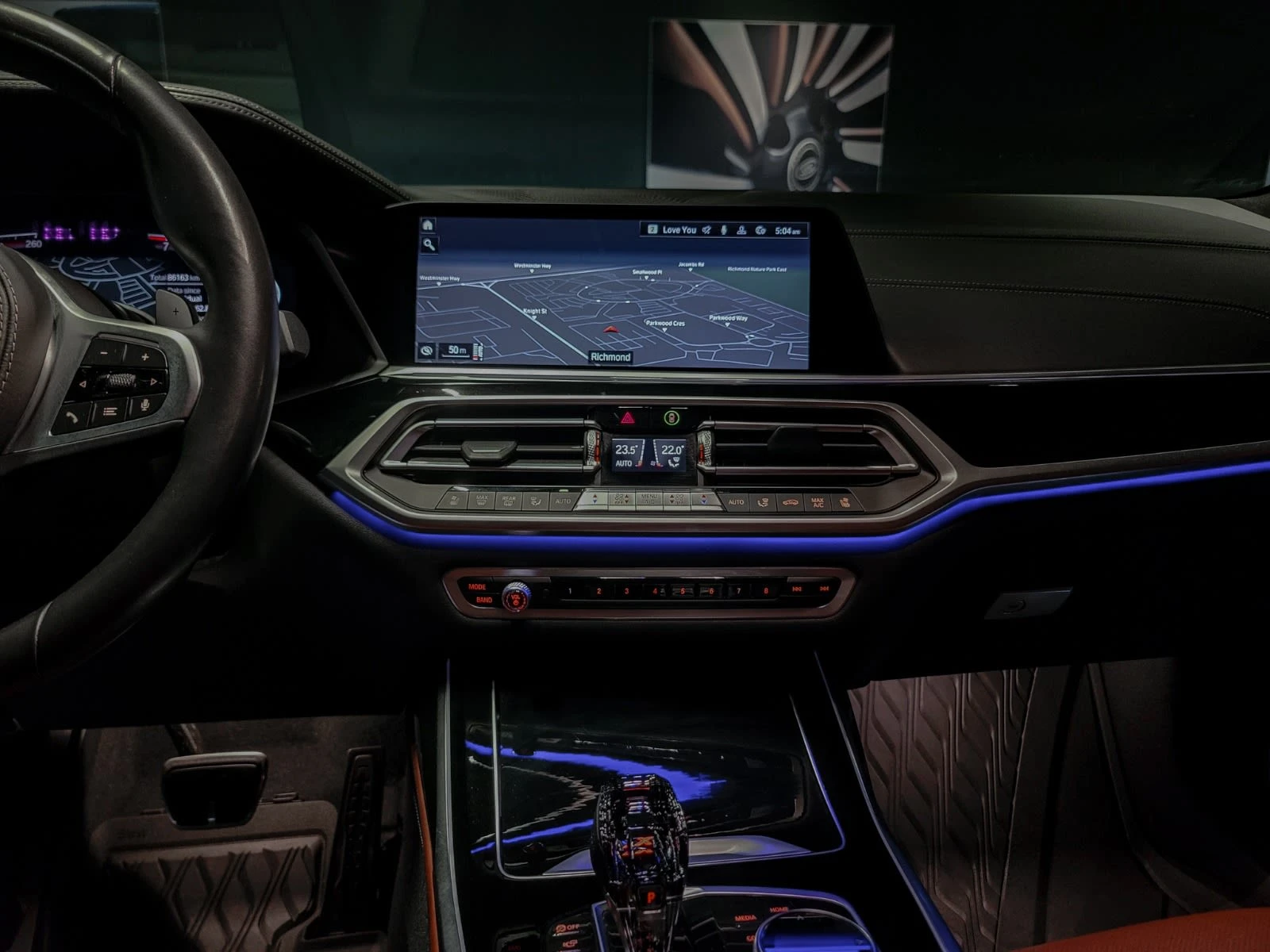 BMW X7 40i* M-SPORT* DISTRONIC* INDIVIDUAL* HEAD-UP* ОБДУ, снимка 12 - Автомобили и джипове - 54834781