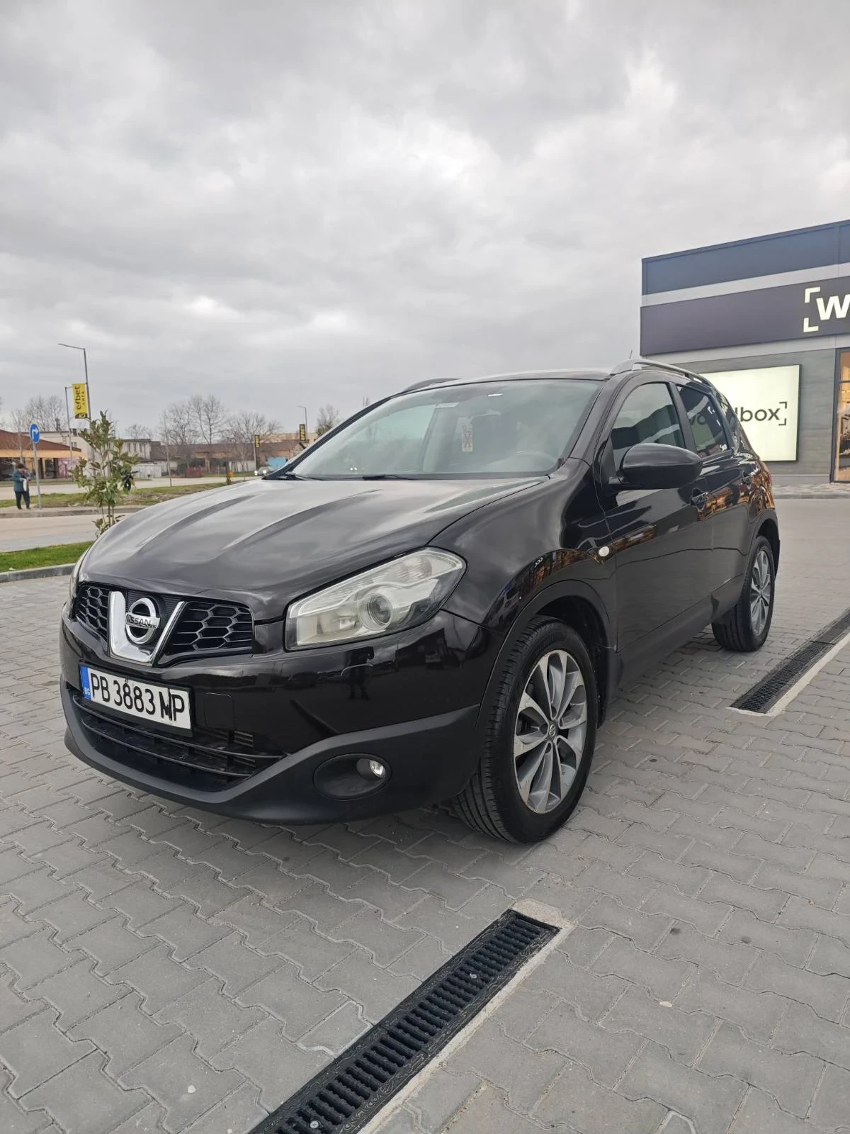 Nissan Qashqai, снимка 2 - Автомобили и джипове - 54998702