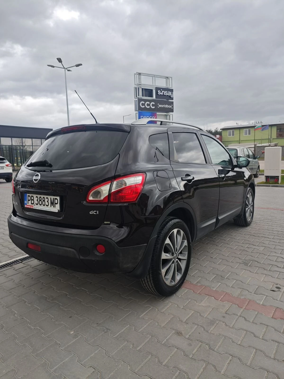 Nissan Qashqai, снимка 5 - Автомобили и джипове - 54998702