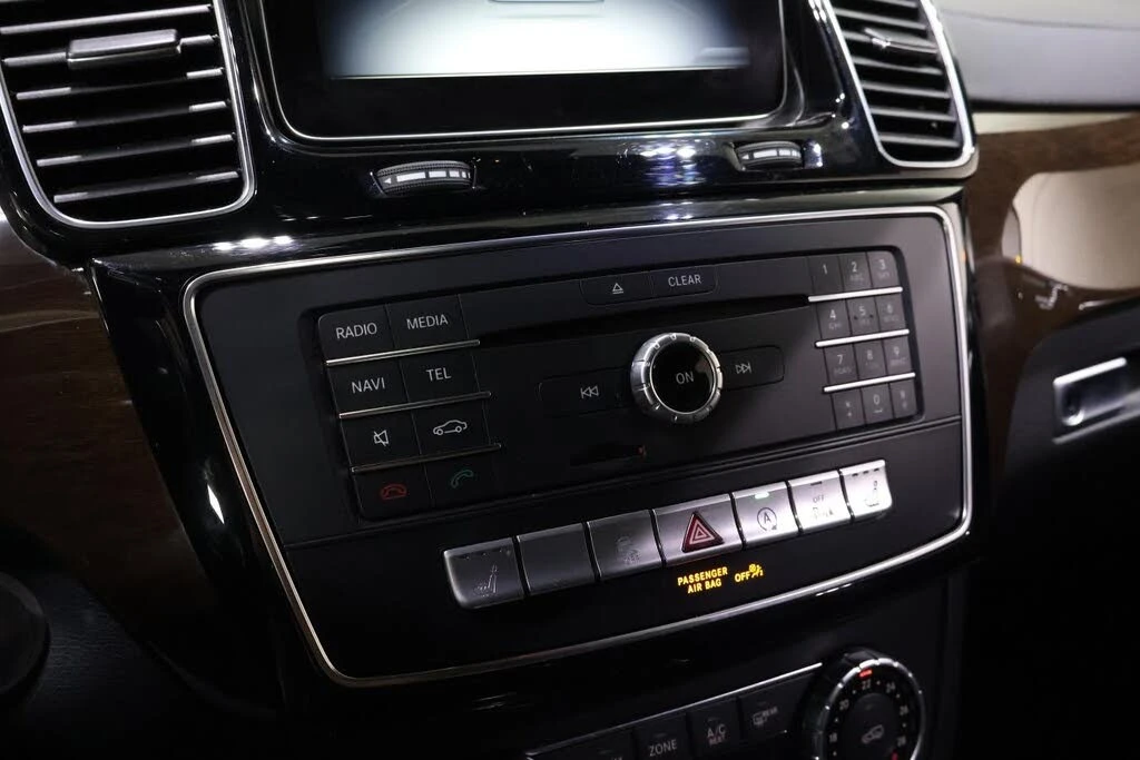 Mercedes-Benz GLS * 360* ПАНО* KEYLESS* Camera* ПОДГРЕВ* , снимка 9 - Автомобили и джипове - 55586386