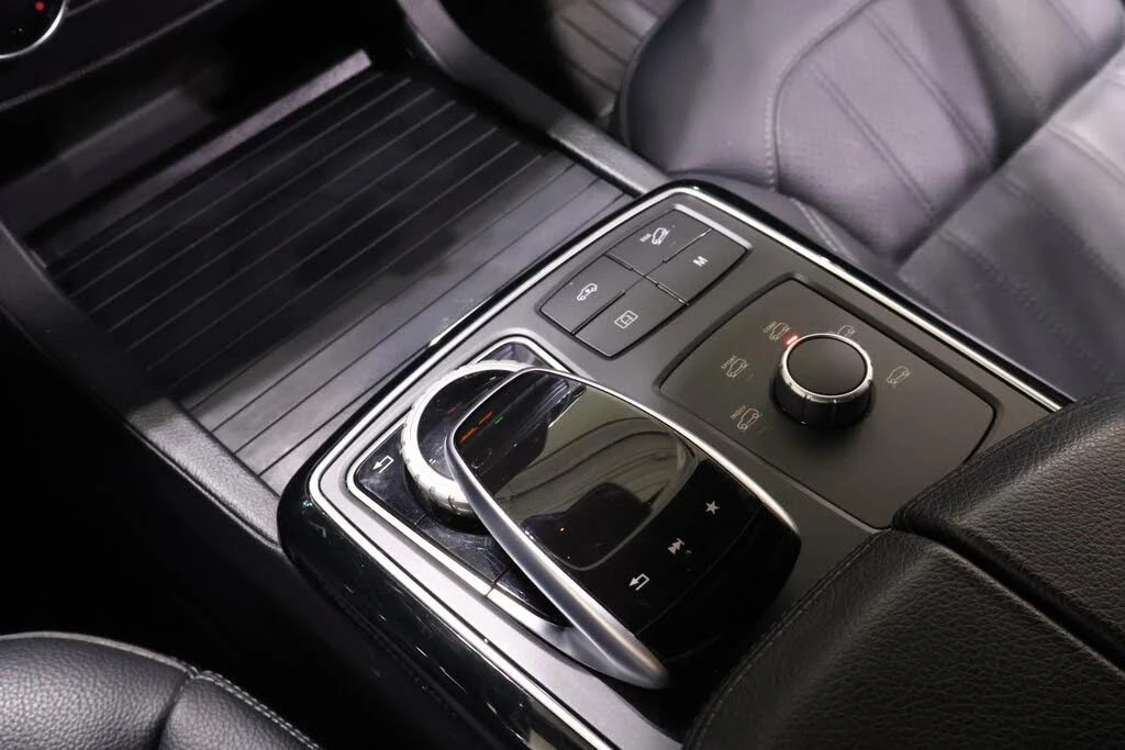 Mercedes-Benz GLS * 360* ПАНО* KEYLESS* Camera* ПОДГРЕВ* , снимка 11 - Автомобили и джипове - 55586386