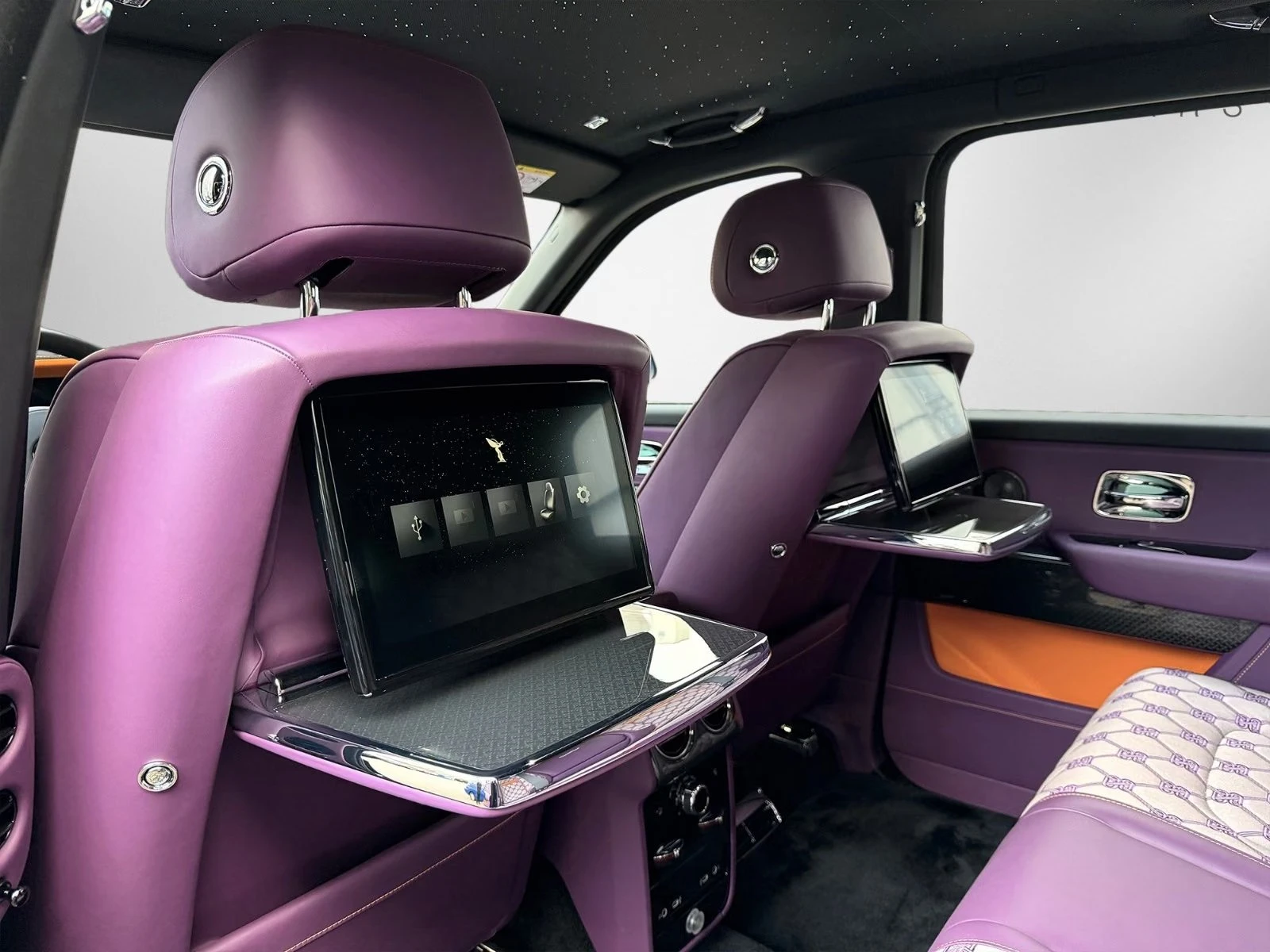 Rolls-Royce Cullinan REAR THEATRE / BESPOKE / SHOOTING STAR / 23 /  | Mobile.bg � ����������� 17
