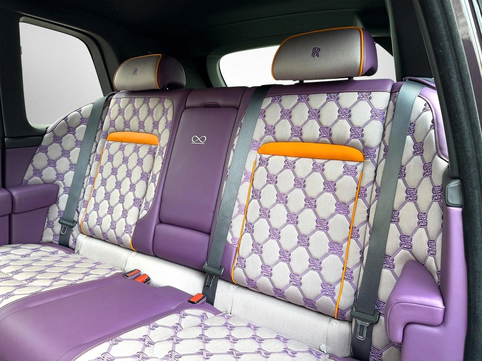 Rolls-Royce Cullinan REAR THEATRE / BESPOKE / SHOOTING STAR / 23 /  | Mobile.bg � ����������� 16
