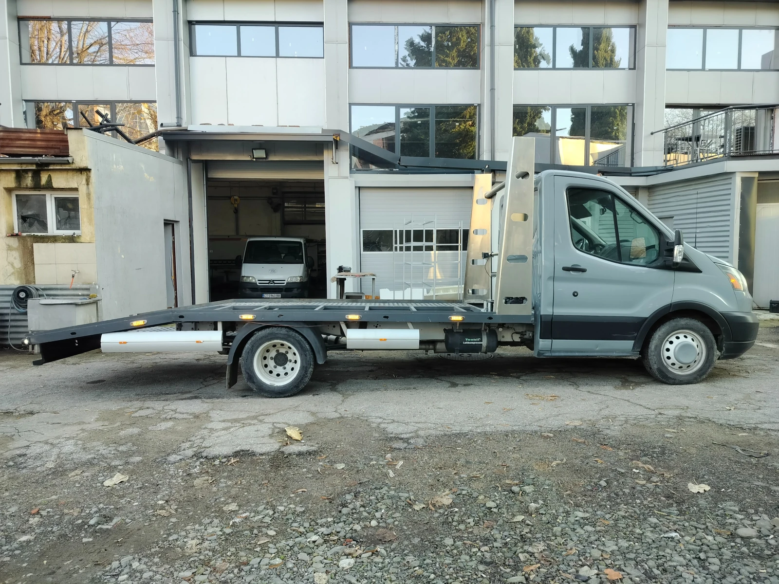 Ford Transit 3.2 TDCi, снимка 2 - Бусове и автобуси - 55382774