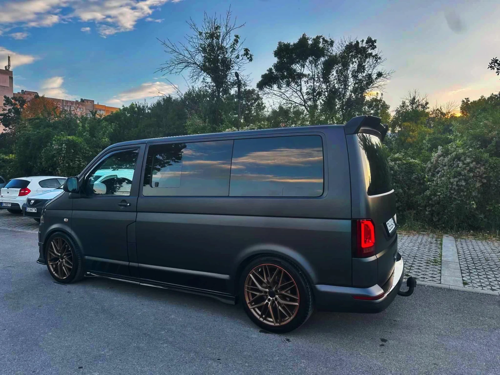 VW T5 Т5.2 2.0TDI, снимка 4 - Бусове и автобуси - 55808141
