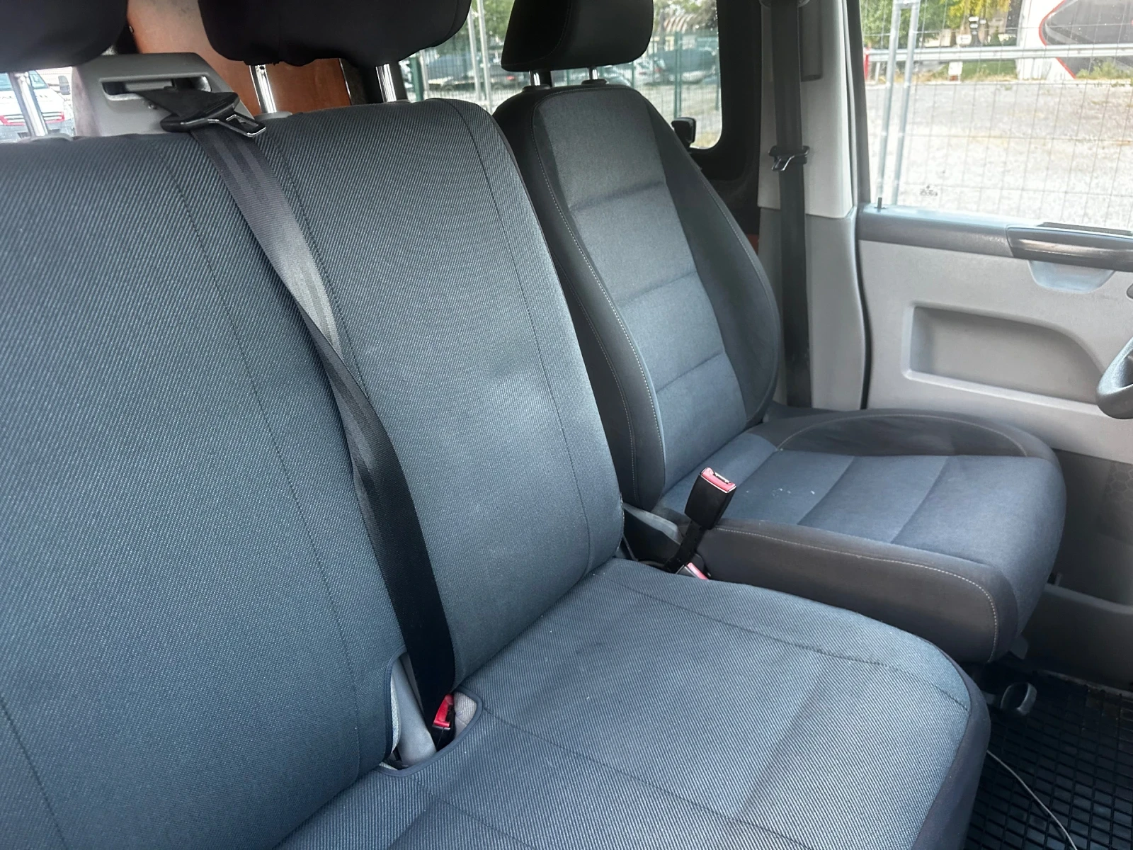 VW T5 Т5.2 2.0TDI, снимка 13 - Бусове и автобуси - 55808141