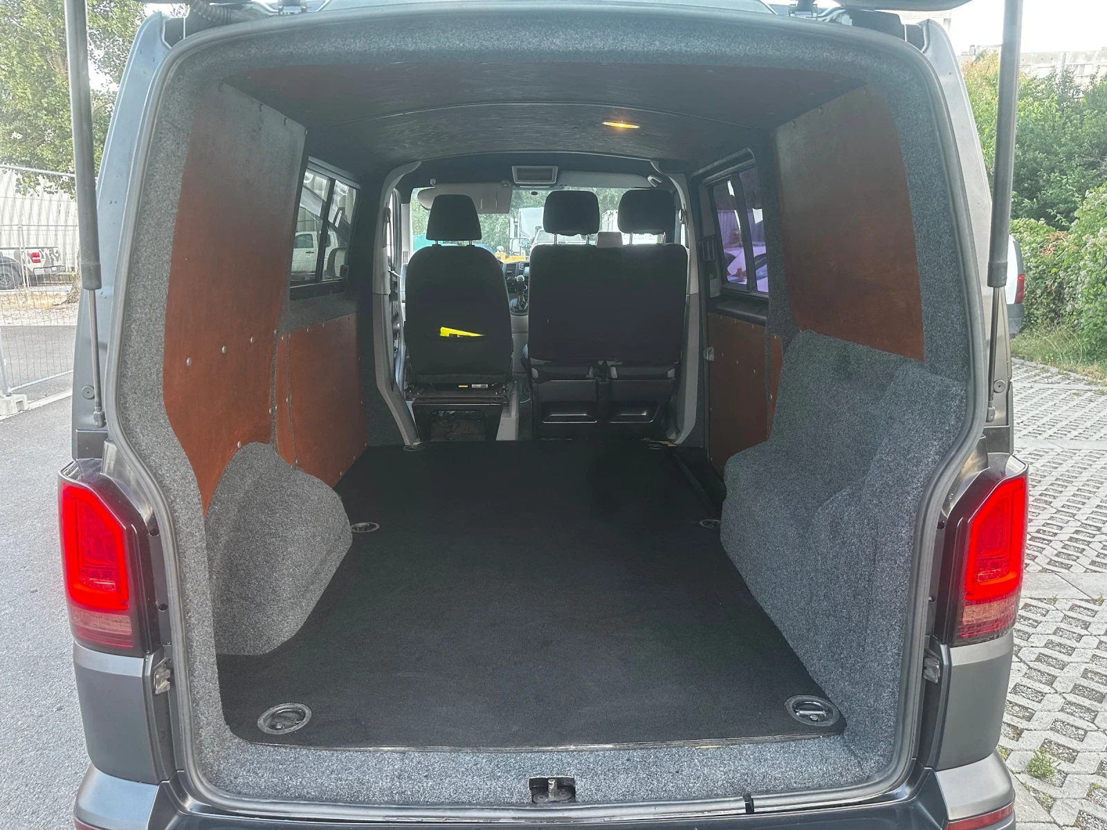 VW T5 Т5.2 2.0TDI, снимка 17 - Бусове и автобуси - 55808141
