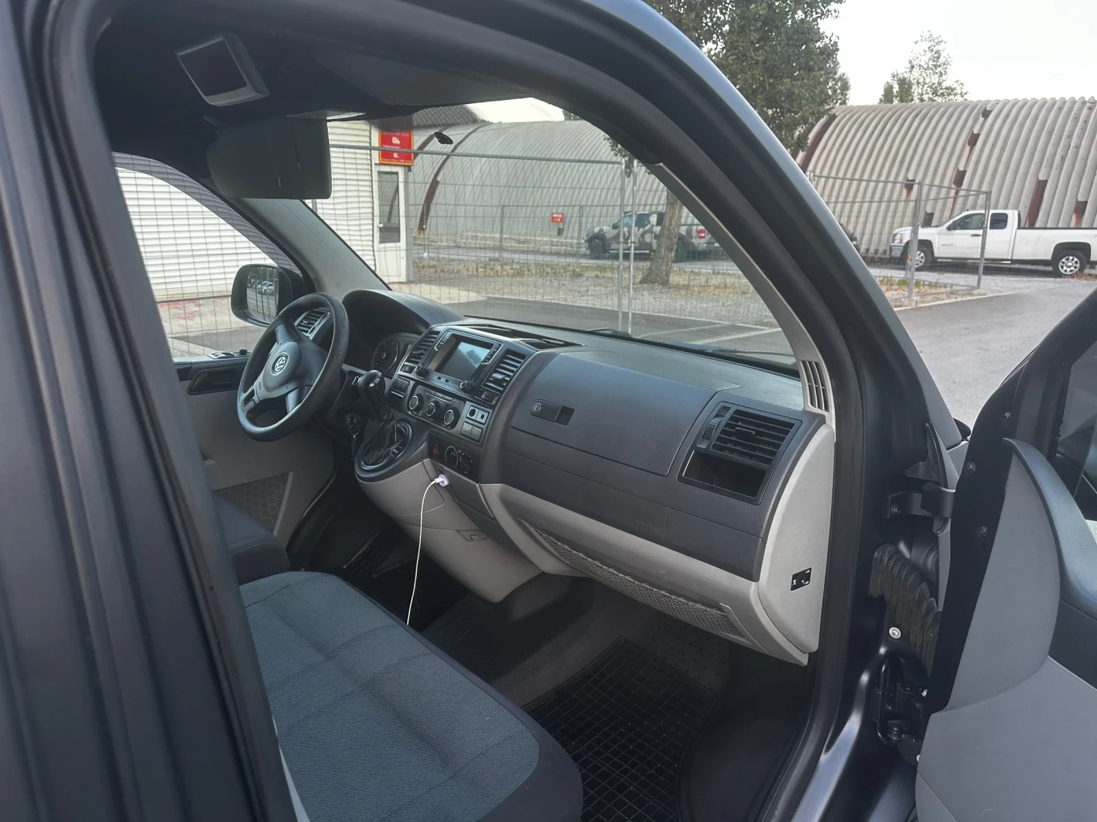 VW T5 Т5.2 2.0TDI, снимка 14 - Бусове и автобуси - 55808141