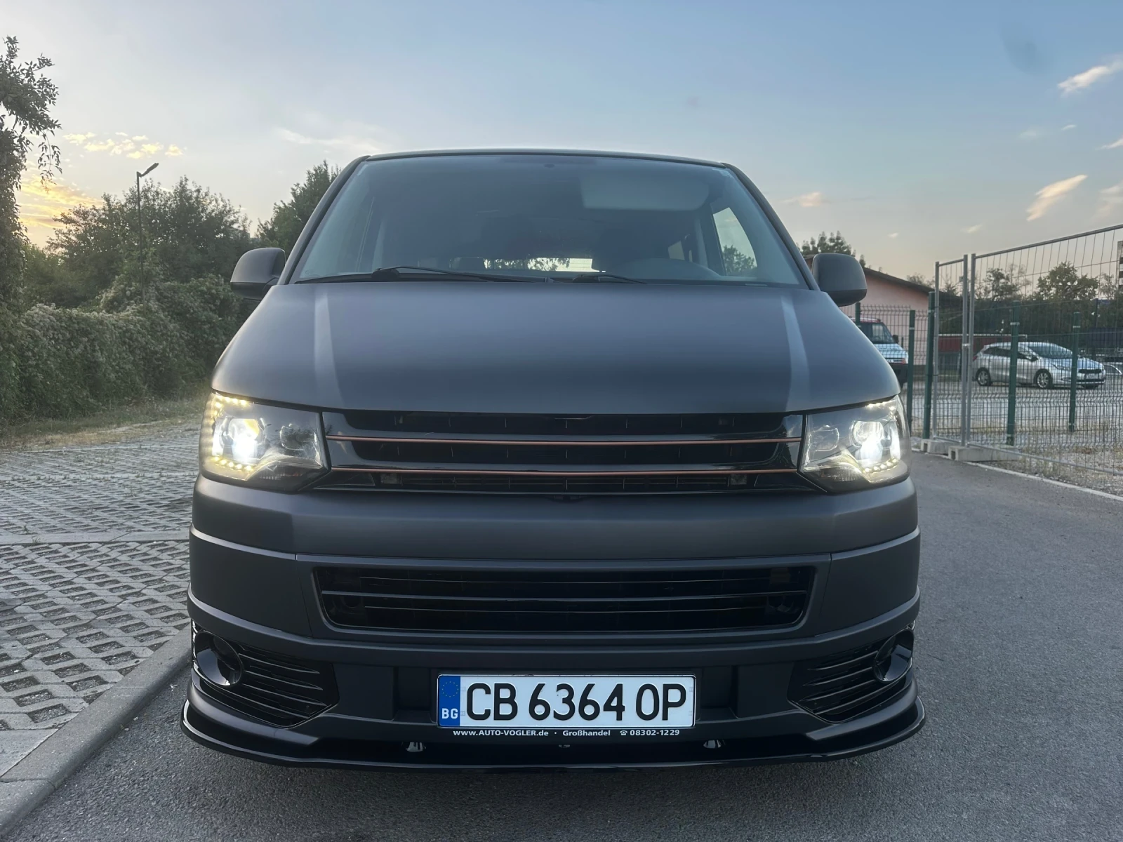 VW T5 Т5.2 2.0TDI, снимка 6 - Бусове и автобуси - 55808141