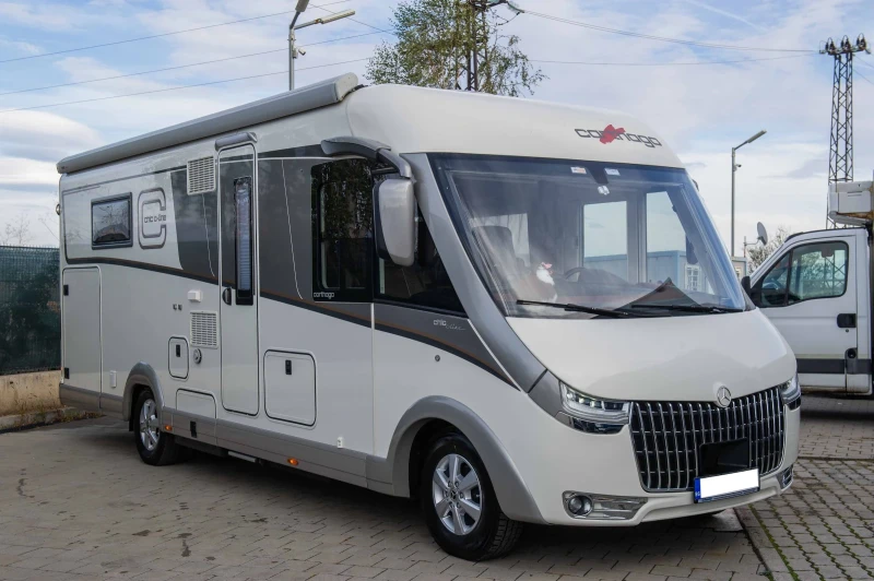 Кемпер Carthago C-line 5.0QB, снимка 3 - Каравани и кемпери - 49537019