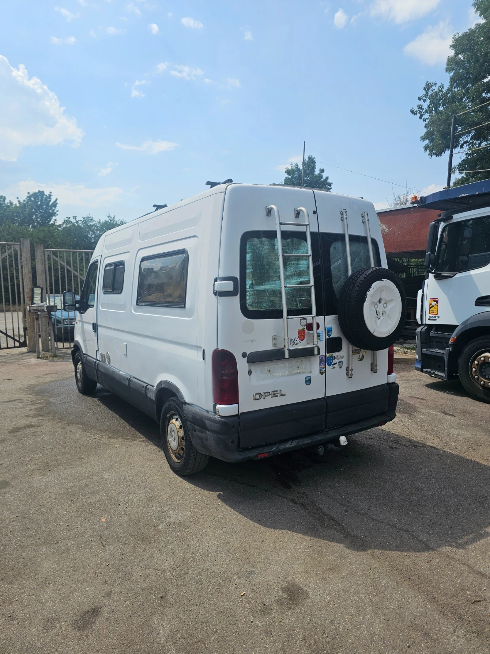 Кемпер Renault Opel muvano, снимка 5 - Каравани и кемпери - 55673786