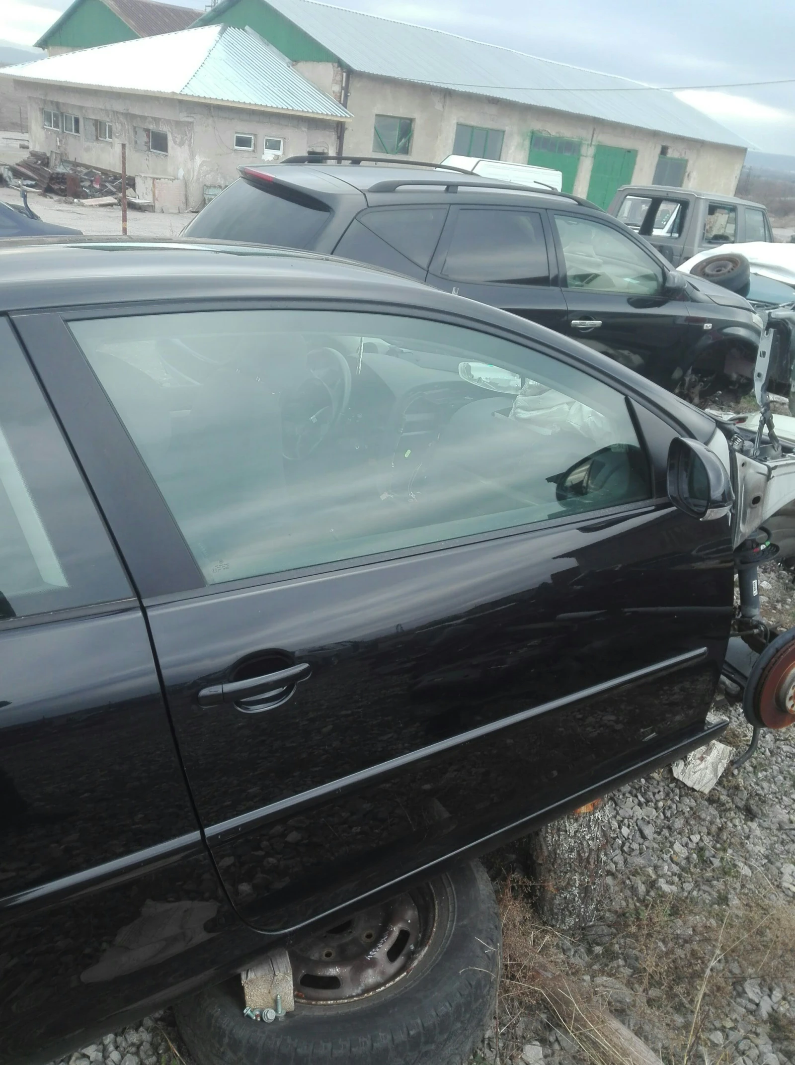 стъкло предно дясно голф 5 2вр