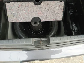 Toyota Yaris 1.3 vvt-i, снимка 6