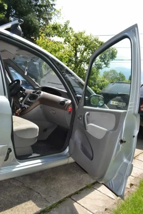 Citroen Xsara picasso 2.0 HDI - Перфектен, снимка 8