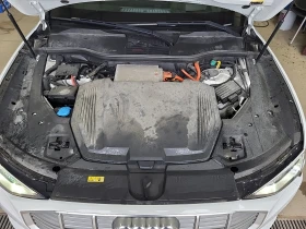 Audi E-Tron CARFAX * *   | Mobile.bg    16