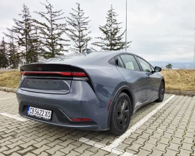 Toyota Prius 2.0 HEV HIbrid, снимка 2 - Автомобили и джипове - 53398637