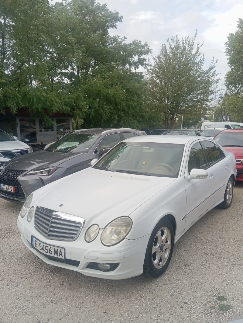 Mercedes-Benz E 200 Мерцедес Е -200, снимка 3 - Автомобили и джипове - 46826239