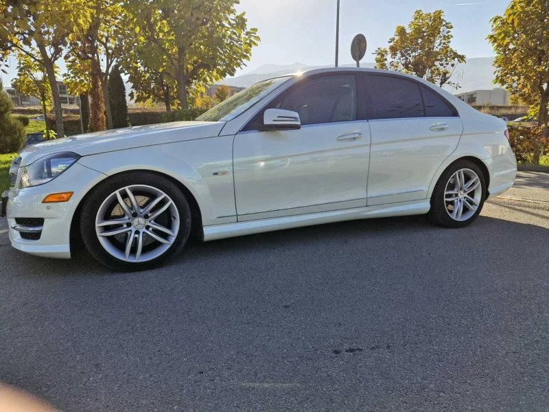 Mercedes-Benz C 350 4Matic AMG Package, снимка 3 - Автомобили и джипове - 47561928