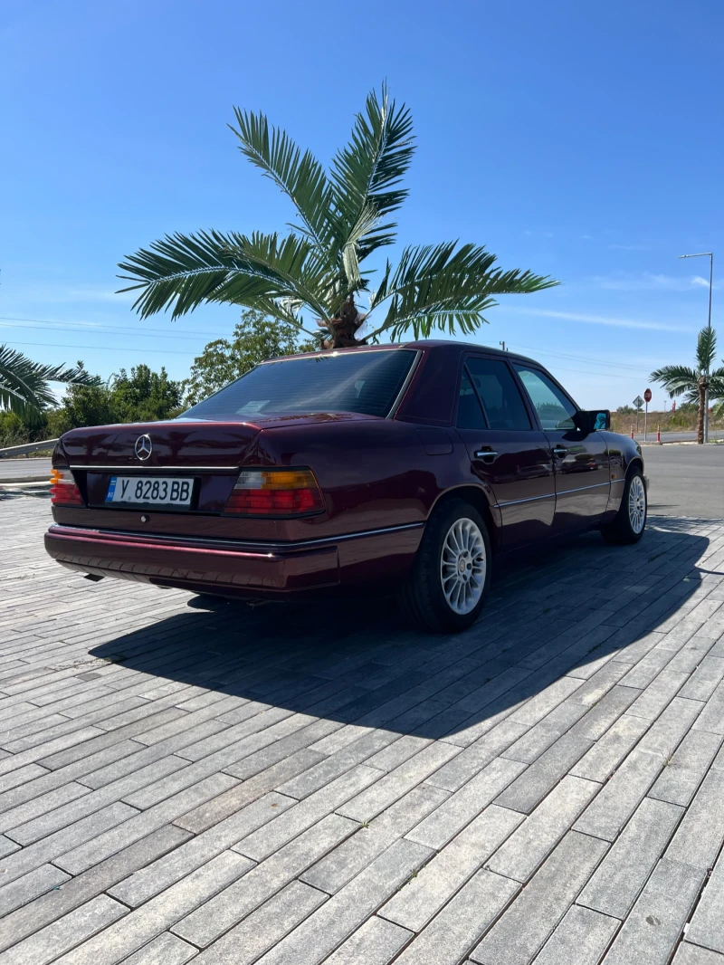 Mercedes-Benz 124, снимка 3 - Автомобили и джипове - 47192399