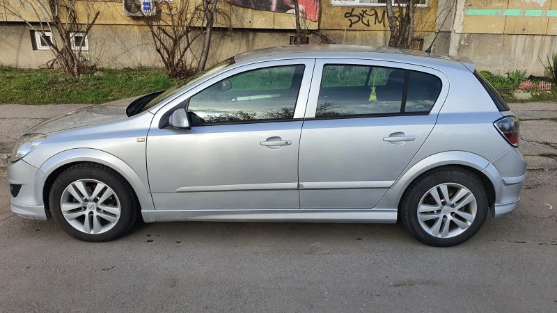 Opel Astra, снимка 6 - Автомобили и джипове - 47396827