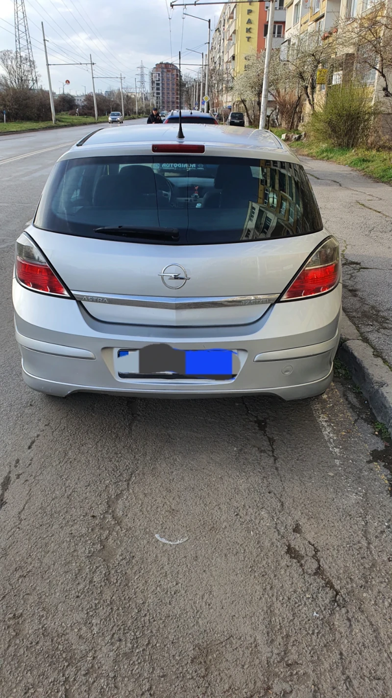 Opel Astra, снимка 2 - Автомобили и джипове - 47396827