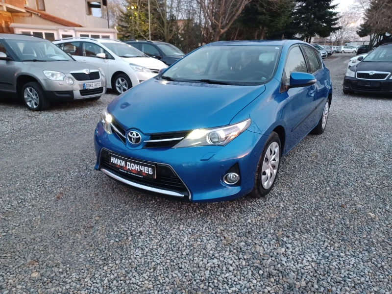 Toyota Auris ПРОДАДЕН!! 10.01.2025г. в Автомобили и джипове в гр. Русе