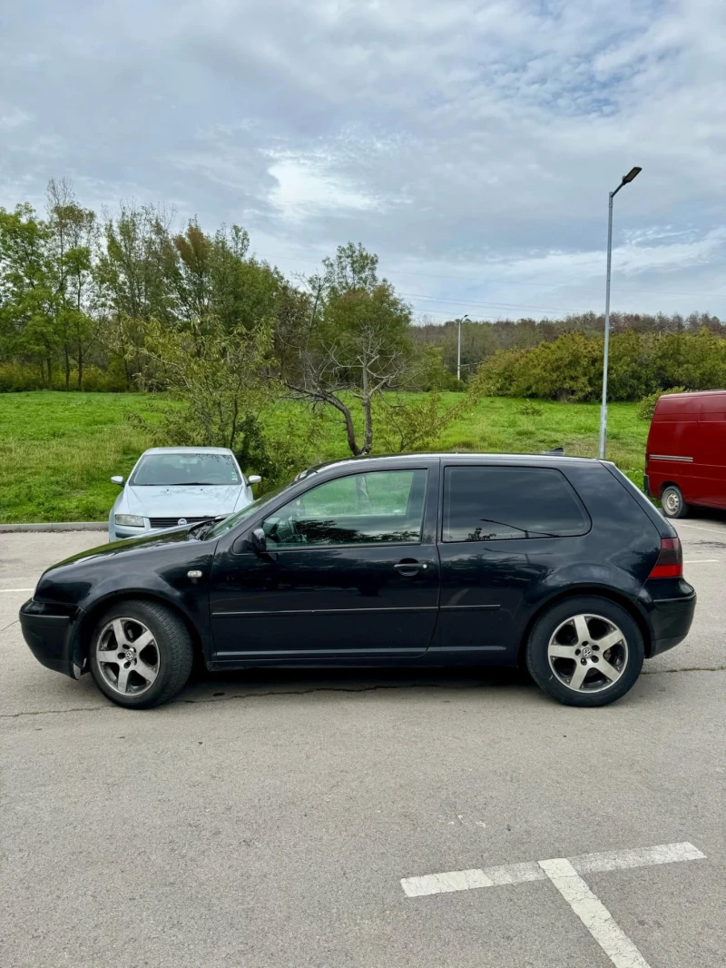 VW Golf 1.9 TDI, снимка 4 - Автомобили и джипове - 48676133