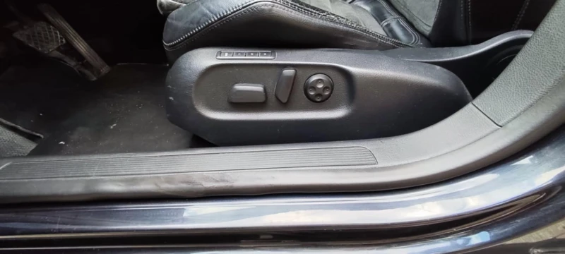 VW Passat 2.0 TDI HIGH LINE, снимка 16 - Автомобили и джипове - 52238674